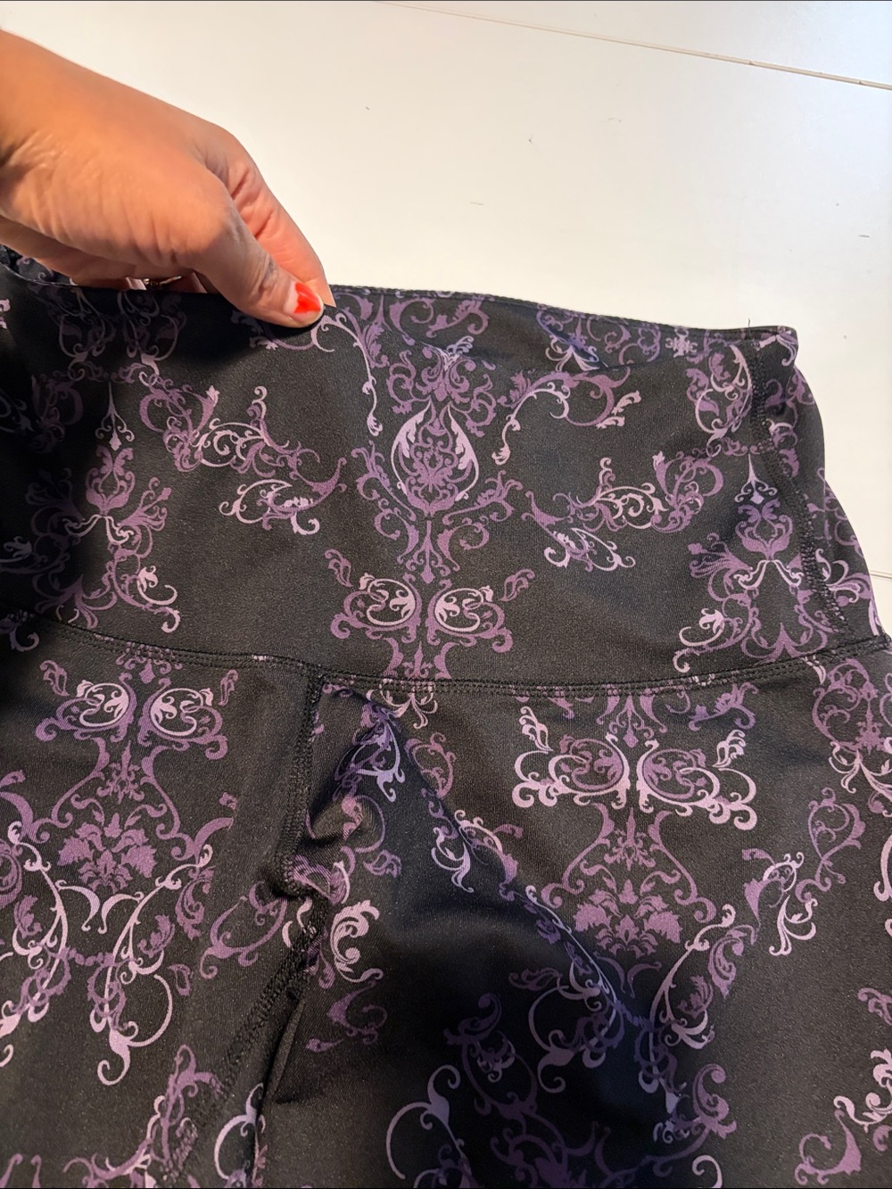 Women's Black Leggings with Purple Damask Print - Picture 5 of 6
